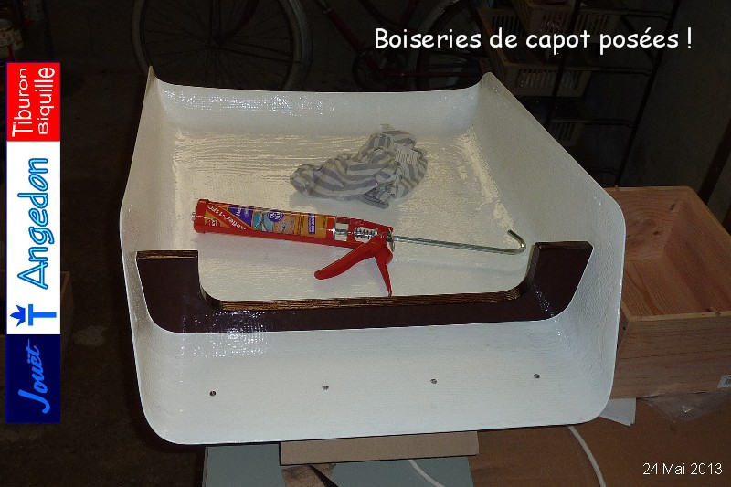 Arceau de capot posé